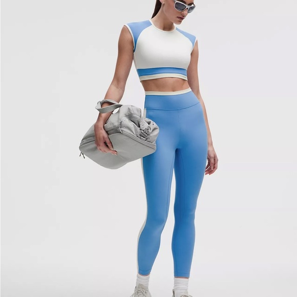 Lululemon Athletica Blue and White High-Waisted Leggings - Picture 6 of 7